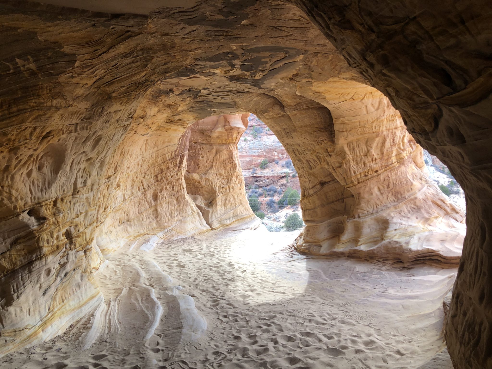 Moqui Cave, Sand Caves, Wire Mesa Trail and Grafton, Utah Ghost Town ...